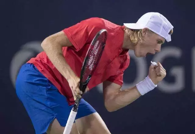 九游官网入口爆冷引发热议！，费德勒在巴黎圣日耳曼比赛中晋级下一阶段观众掌声雷动的简单介绍