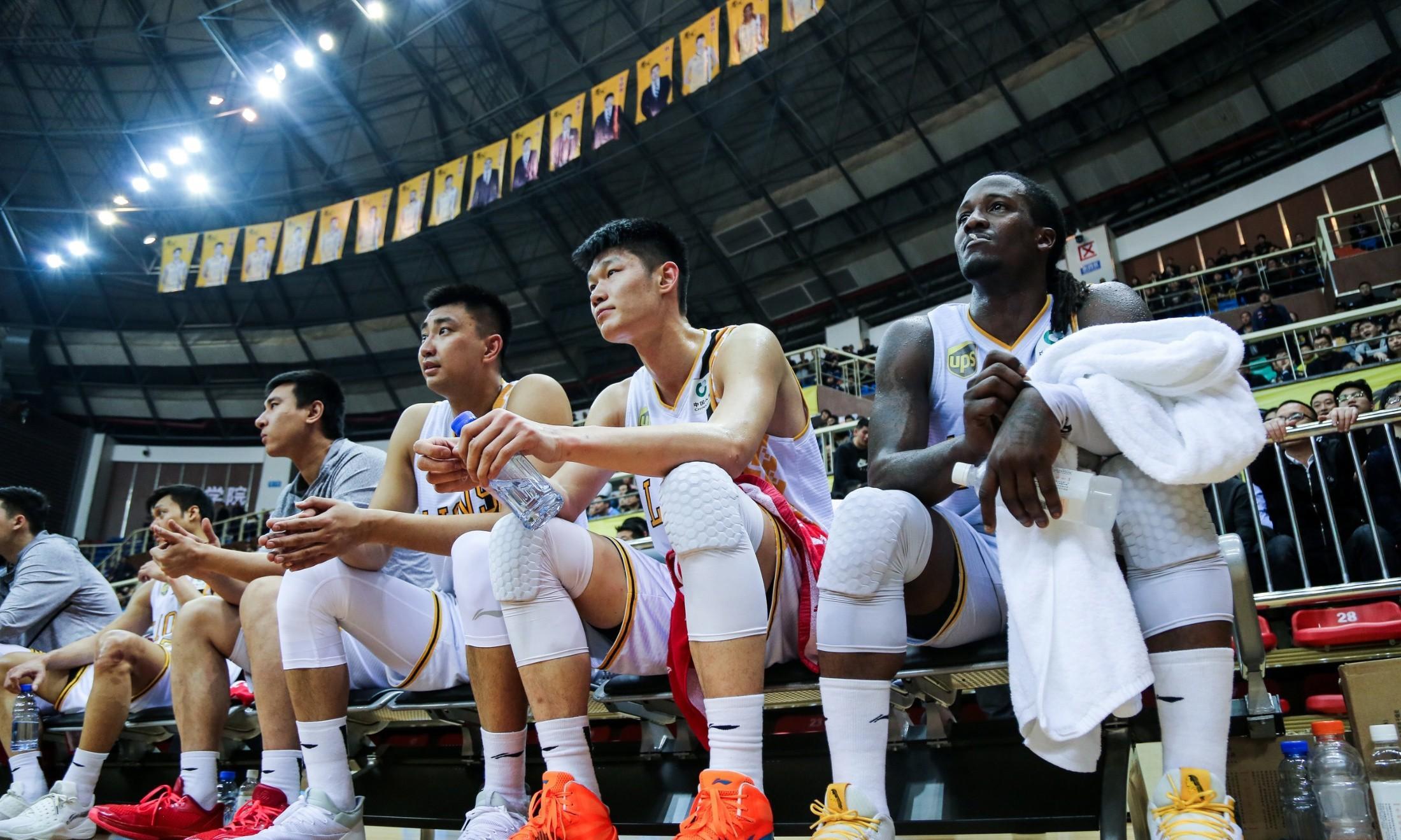 九游正版官网包含广厦男篮发布备战花絮，今晚刷新队史纪录，欧篮联任务艰巨，球队文化再被提及的词条