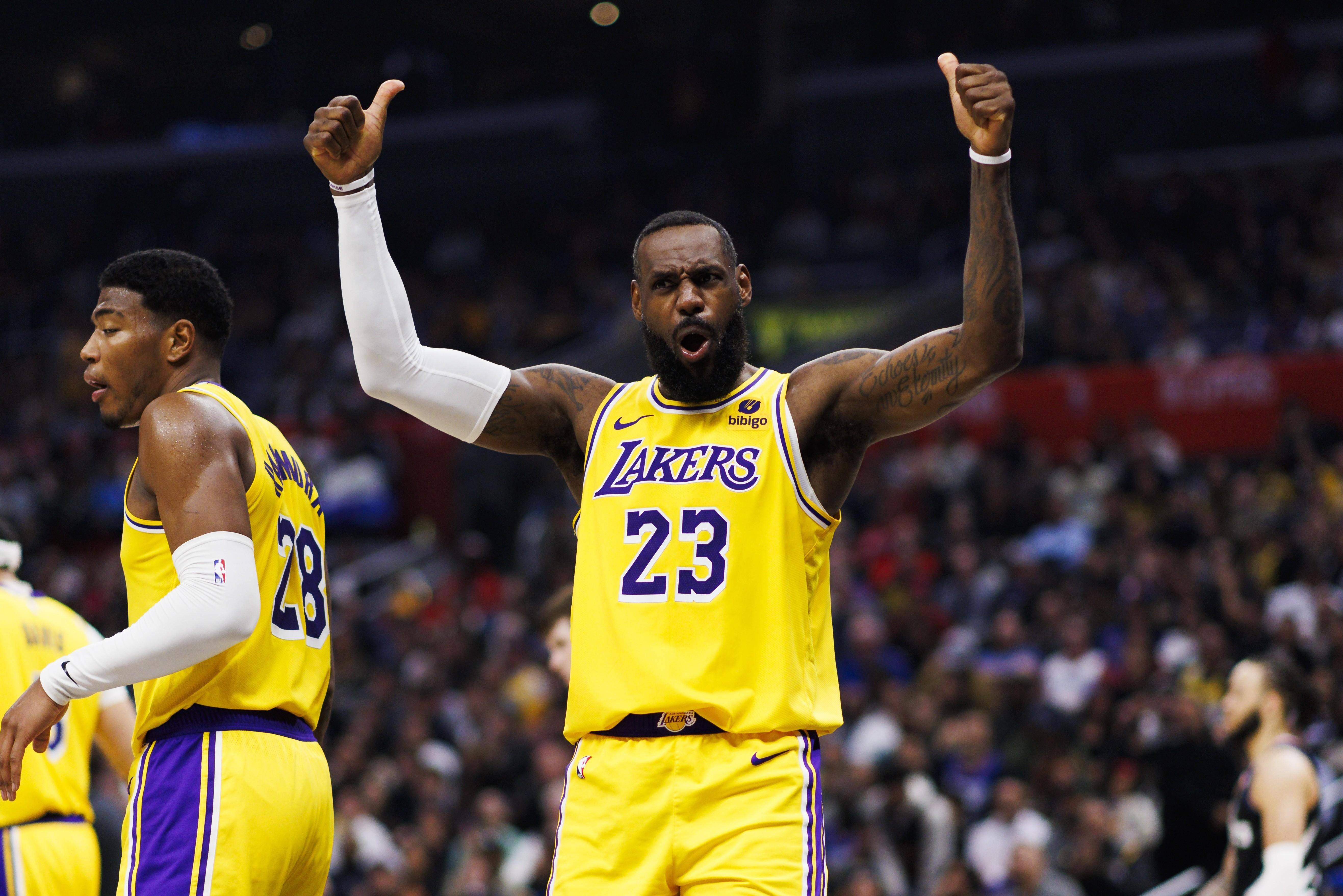 九游正版官网风云突变浙江队集结日迎来里程碑里昂外线爆发备战全明星赛，詹姆斯连续三场比赛得分超过突破纪录直接炸裂的简单介绍